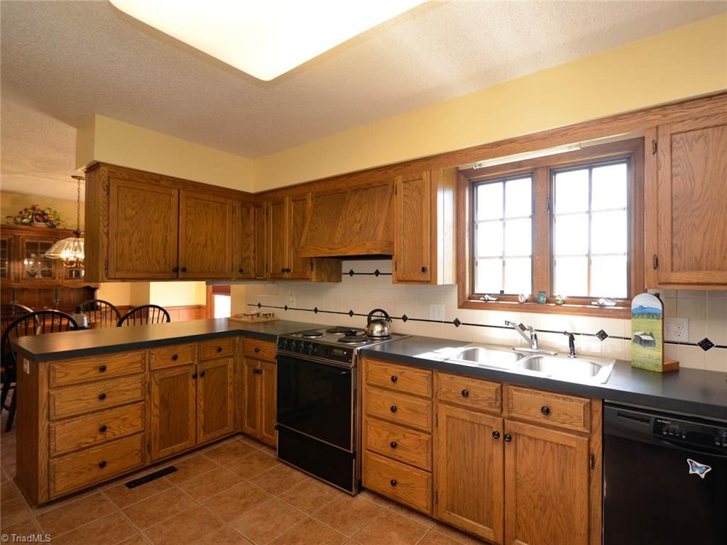 1012 Nance Road King, NC 27021 - Photo 12 of 30