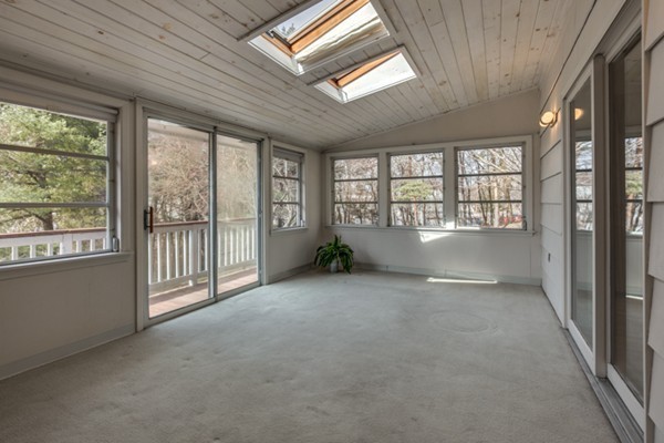 31 Sanderson Road Lexington, MA 02420 - Photo 8 of 15 Gallery Image 8