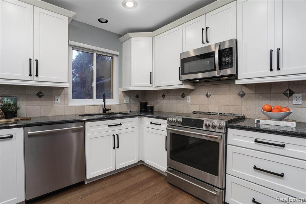 5908 Burnham Road Bloomfield Hills, MI 48301 - Photo 9 of 45 Gallery Image 9