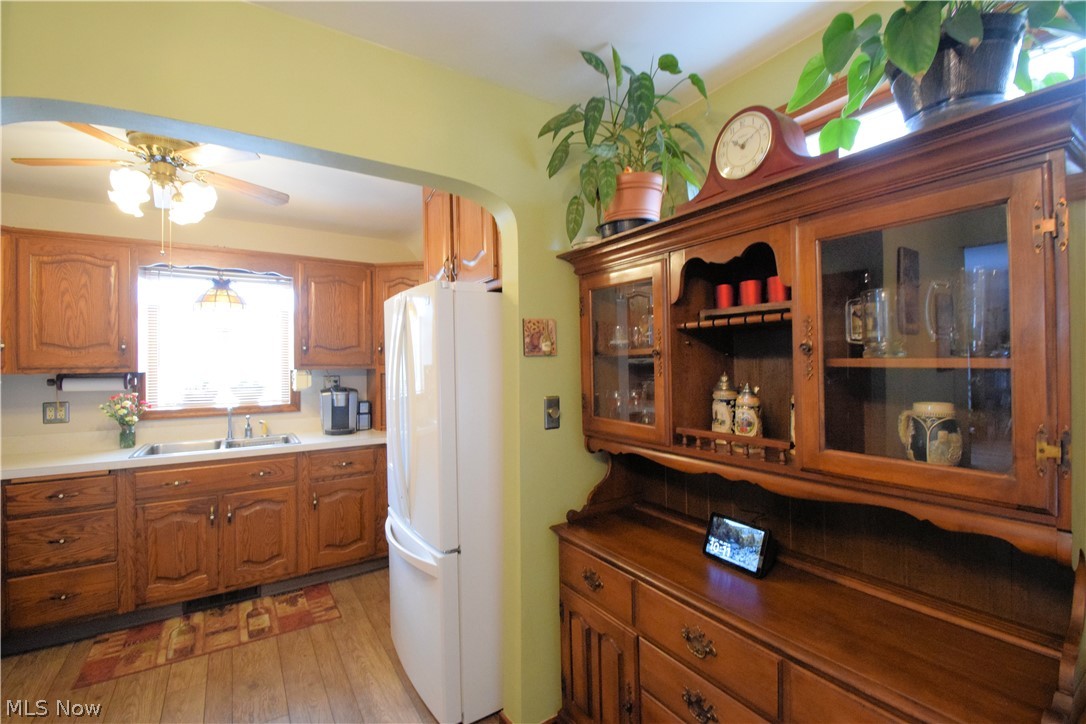 4819 Redfern Road Parma, OH 44134 - Photo 4 of 26