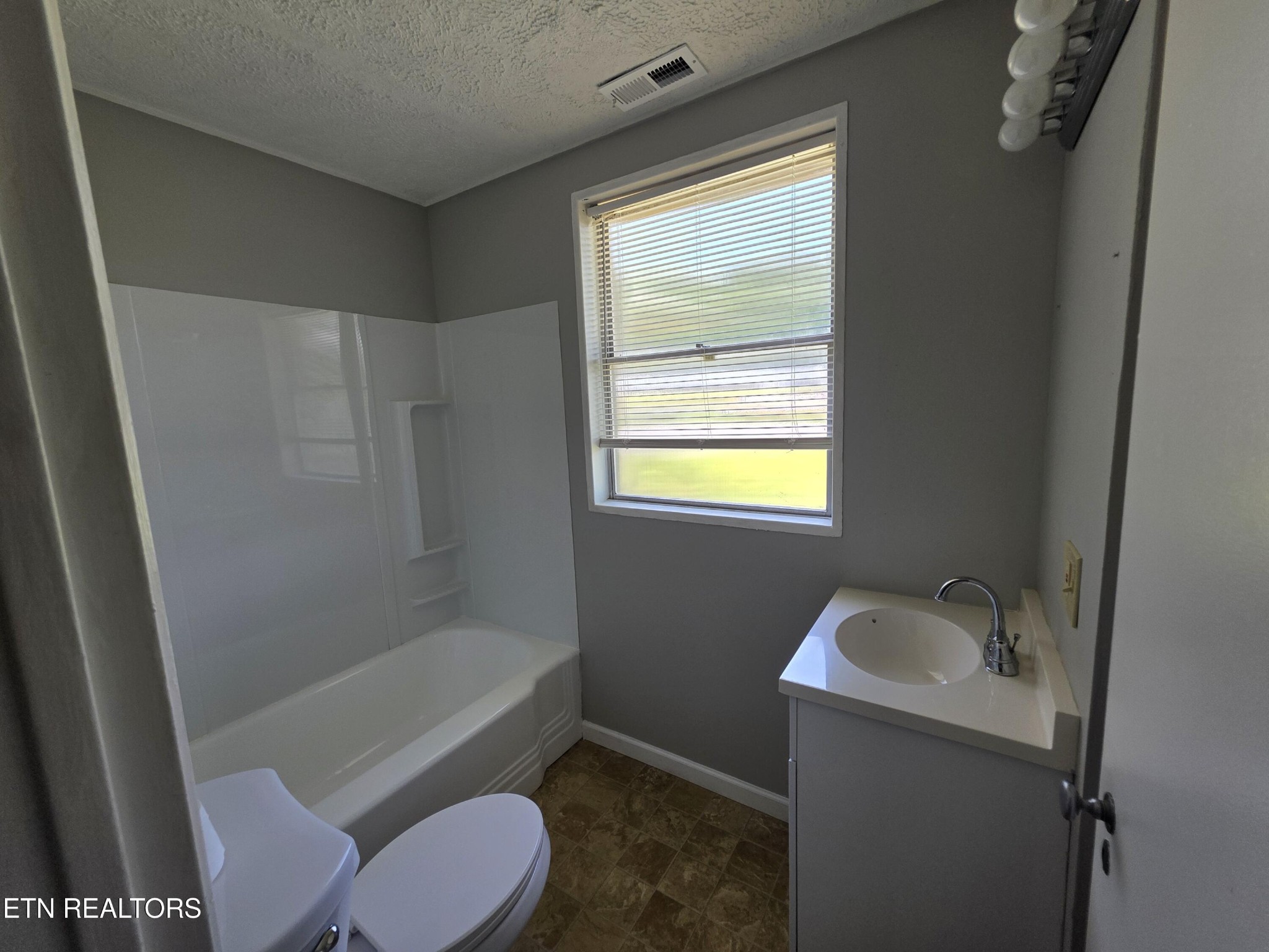103 South Purdue Avenue Oak Ridge, TN 37830 - Photo 12 of 15 Gallery Image 12