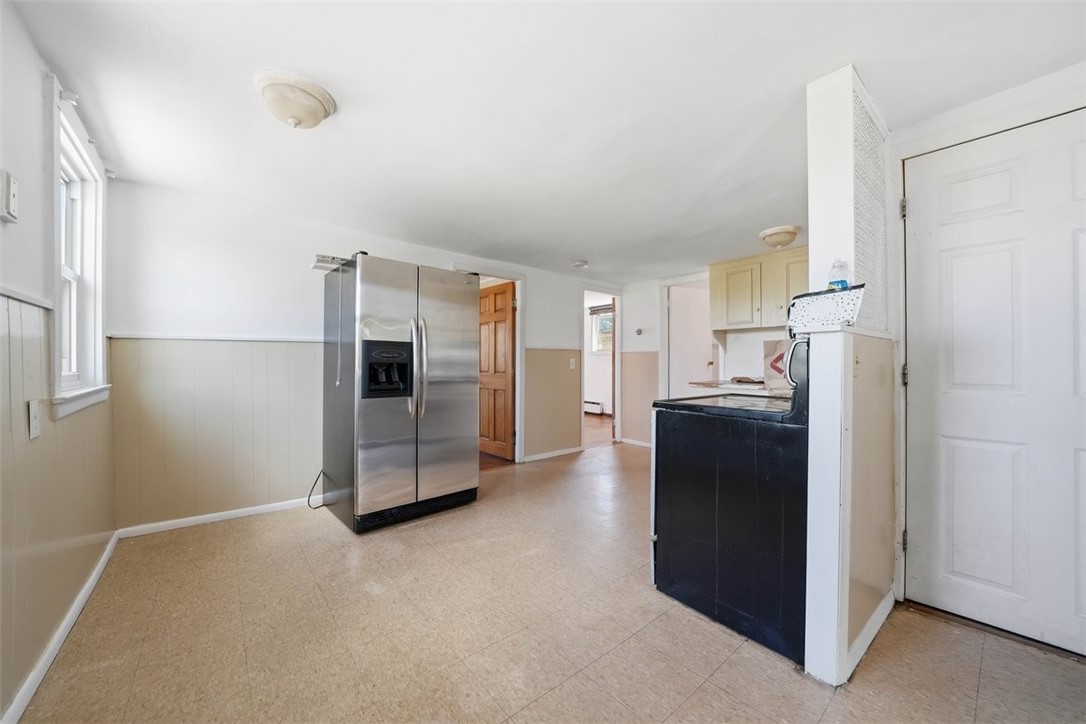 87 Manton Street Pawtucket, RI 02861 - Photo 15 of 20