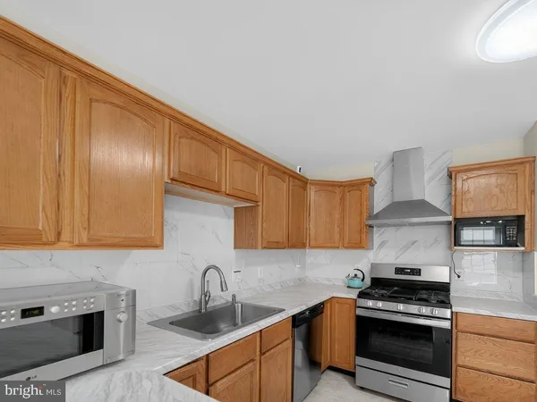 $650,000 | 4047 White Haven Drive, Dumfries, VA 22026