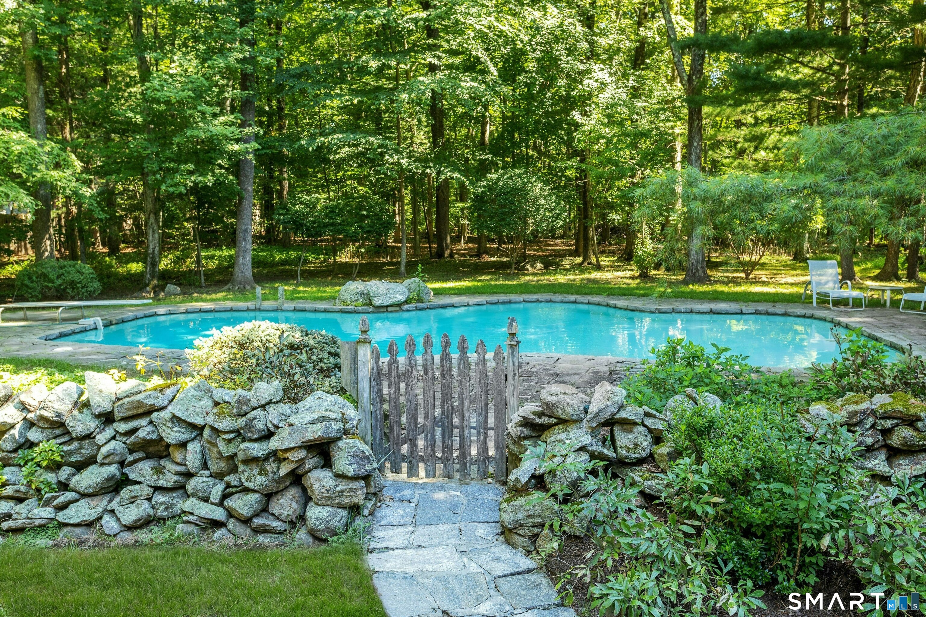 45 East Common Road Easton, CT 06612 - Photo 32 of 38 Pathway to the pool