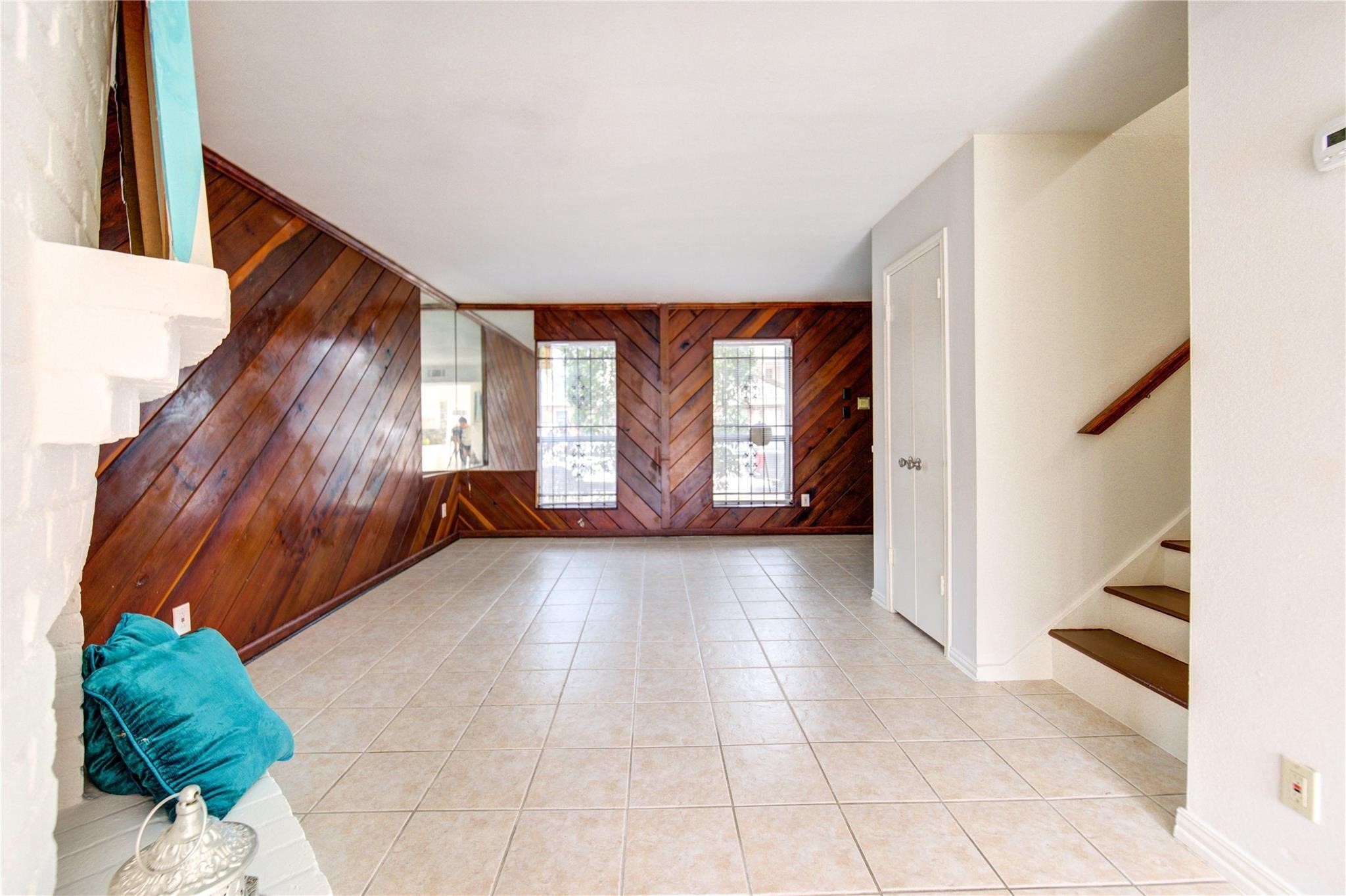 14633 Perthshire Road Houston, TX 77079 - Photo 12 of 48