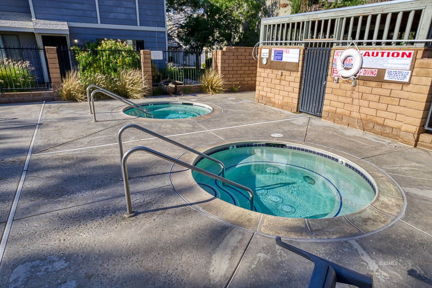 241 East Upjohn Avenue Ridgecrest, CA 93555 - Photo 4 of 28
