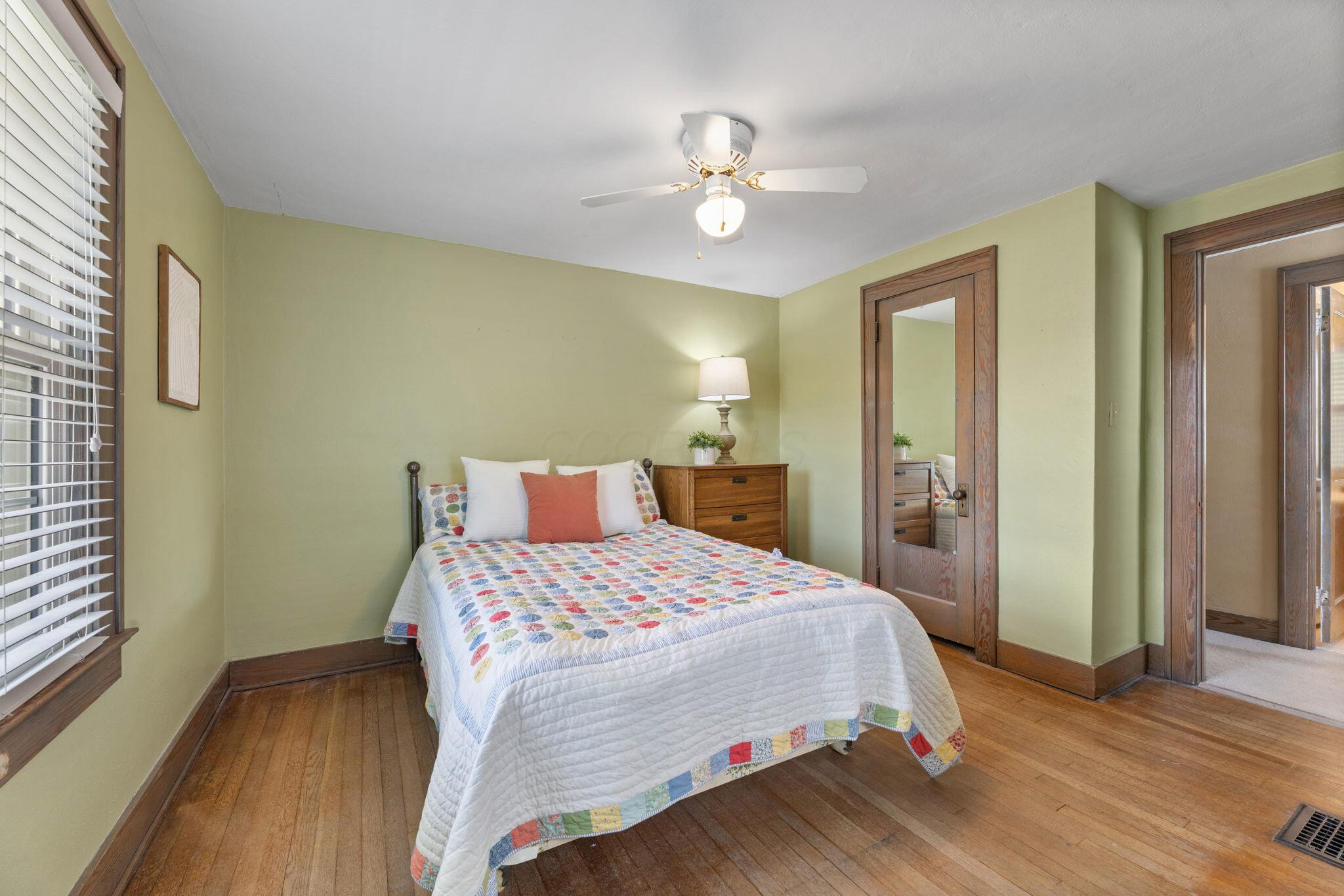 206 Jefferson Road Newark, OH 43055 - Photo 25 of 39 Bedroom 2