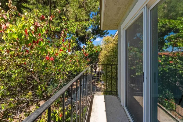 $615,000 | 9401 Carlton Oaks Drive, Unit E, Santee, CA 92071
