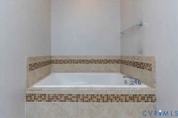 $270,000 | 1333 West Broad Street, Unit U302, Richmond, VA 23220