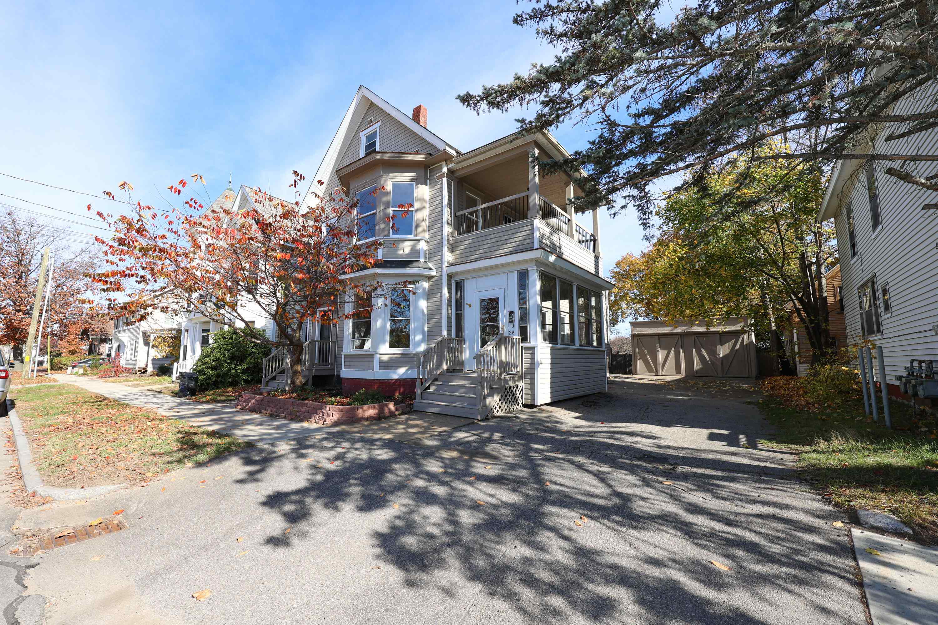 28 Charles Street Rochester, NH 03867 - Photo 3 of 29