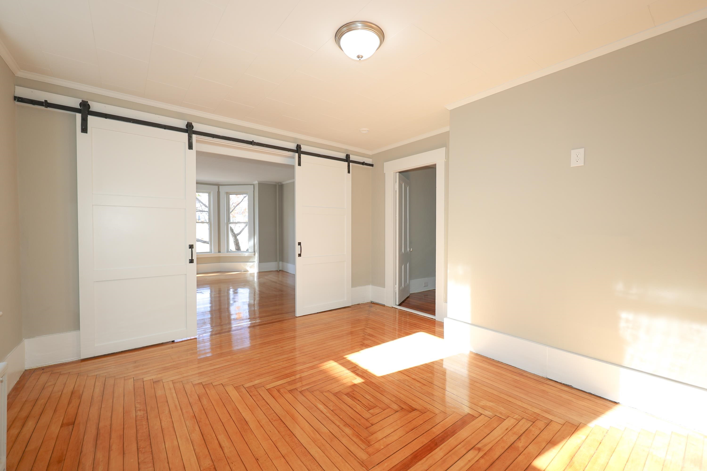 28 Charles Street Rochester, NH 03867 - Photo 6 of 29