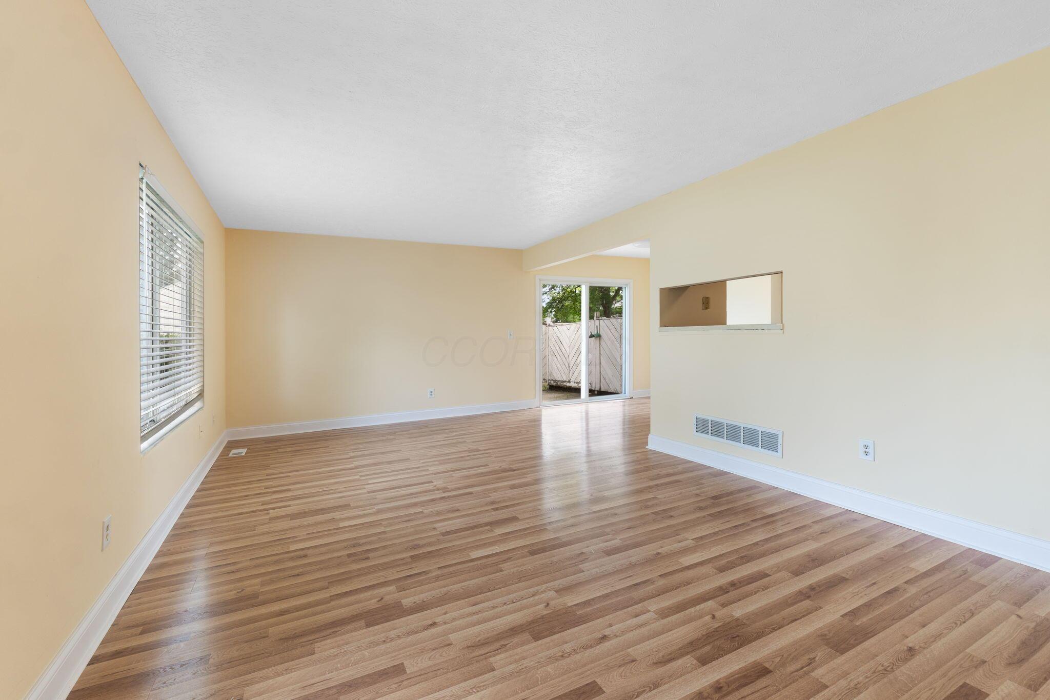 5198 Dierker Road, Unit D Columbus, OH 43220 - Photo 7 of 40 2019