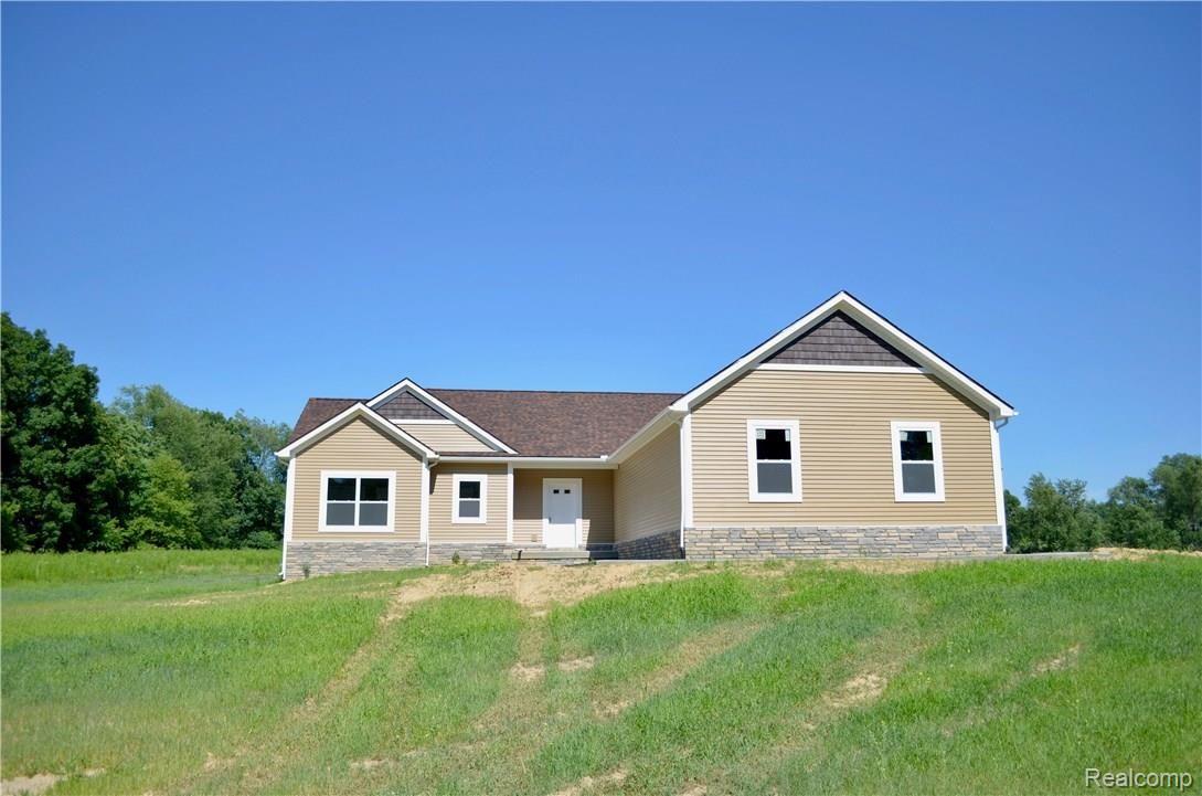 5220 Mack Road Howell, MI 48855 - Photo 1 of 10 front.jpg