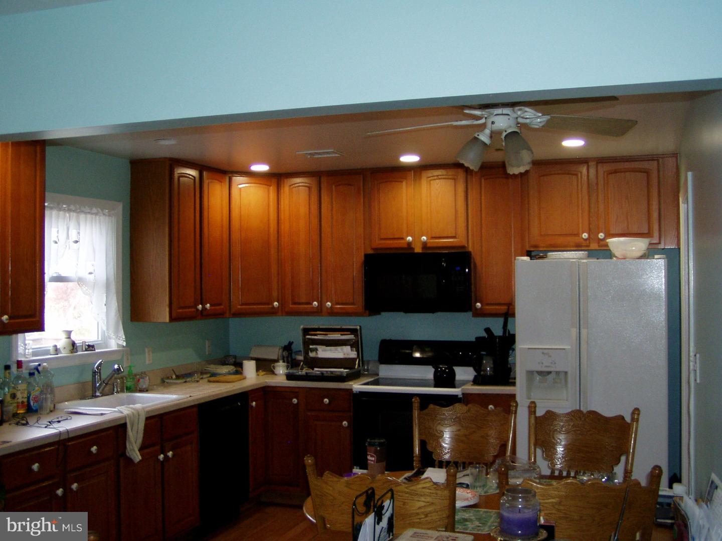1461 Foster Road Warminster, PA 18974 - Photo 3 of 5 Gallery Image 3
