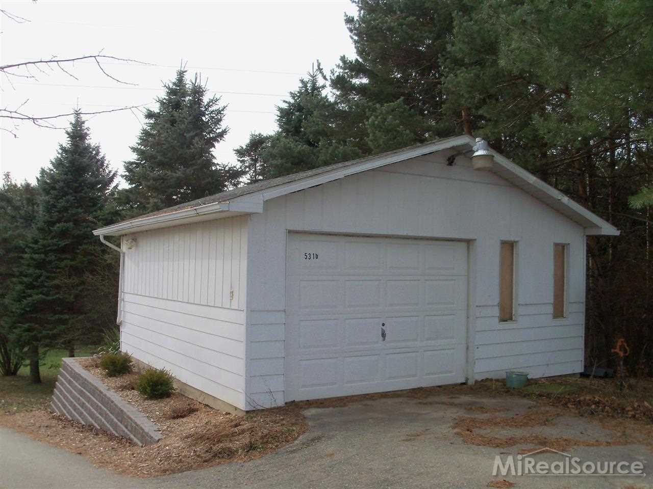 5310 East Shabbona Road Deckerville, MI 48427 - Photo 2 of 35 31222377-1.JPG