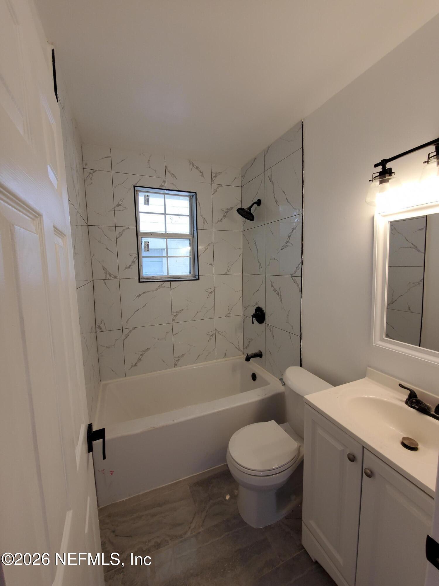 1536 West 3rd Street Jacksonville, FL 32209 - Photo 6 of 7 20251126_124838