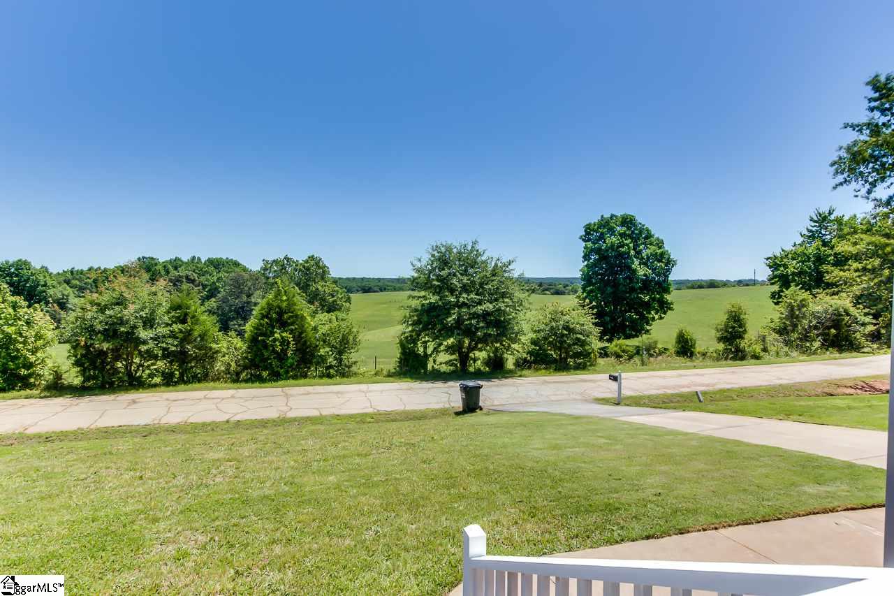 120 East King Road Greer, SC 29651 - Photo 4 of 35