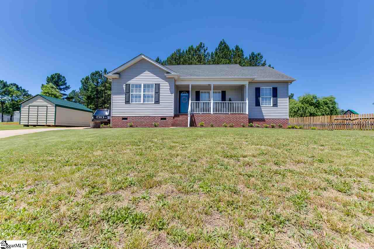 120 East King Road Greer, SC 29651 - Photo 5 of 35