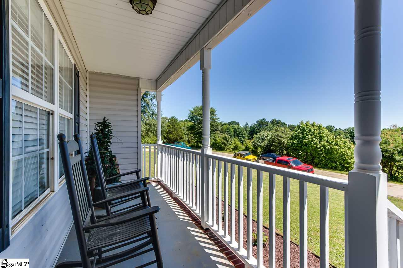120 East King Road Greer, SC 29651 - Photo 9 of 35