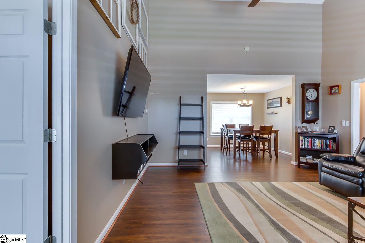 120 East King Road Greer, SC 29651 - Photo 10 of 35