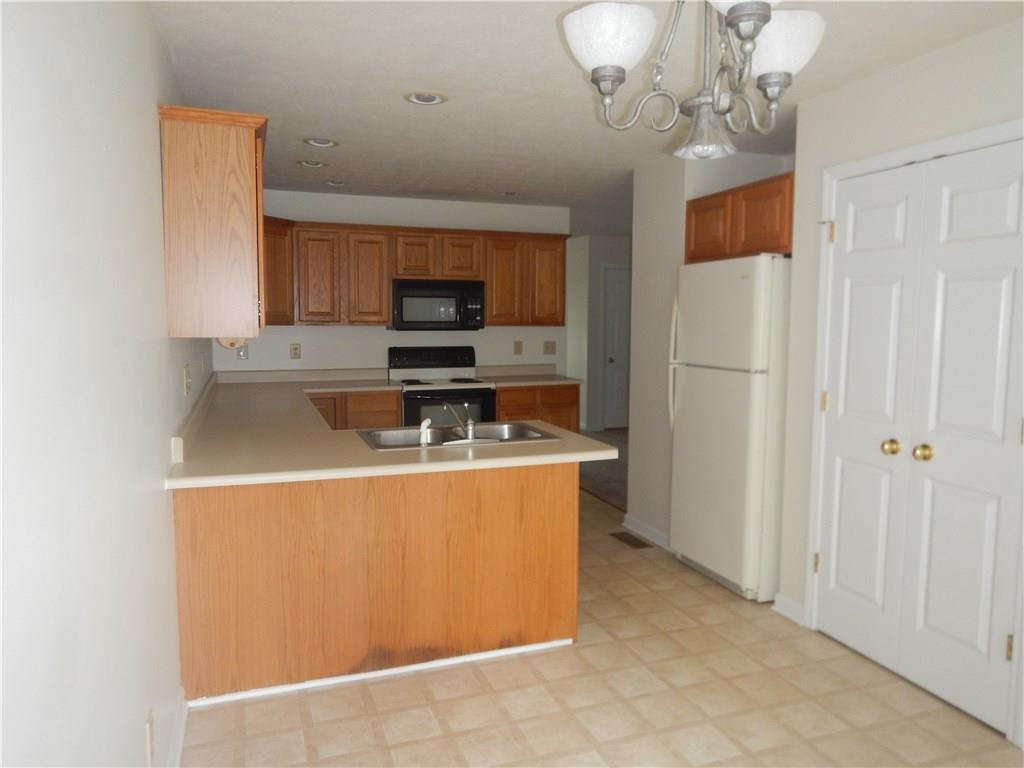 7753 Rahke Road Indianapolis, IN 46217 - Photo 6 of 15 Gallery Image 6