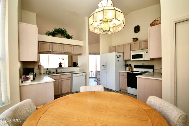 $2,500 | 6973 South Oakmont Drive, Chandler, AZ 85249