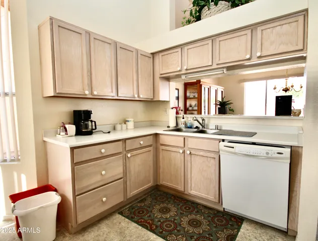 $2,500 | 6973 South Oakmont Drive, Chandler, AZ 85249