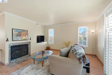 $267,200 | 1643 West Swain Road, Stockton, CA 95207