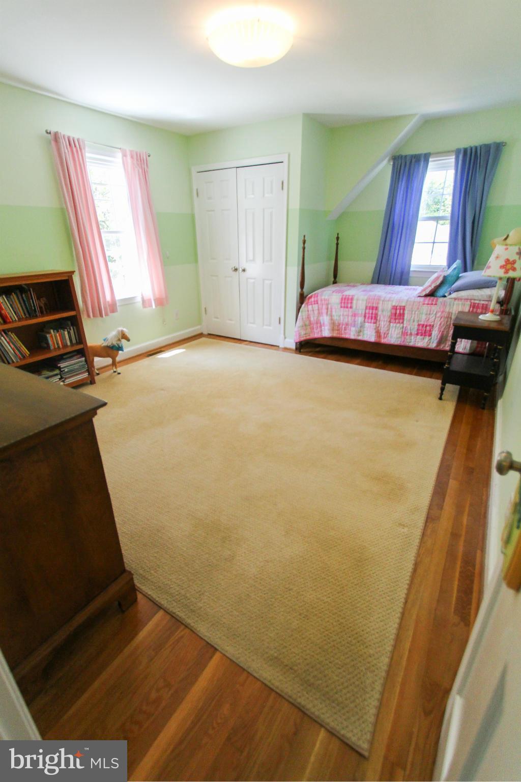 7616 Range Road Alexandria, VA 22306 - Photo 22 of 30 Bedroom 3, upper level
