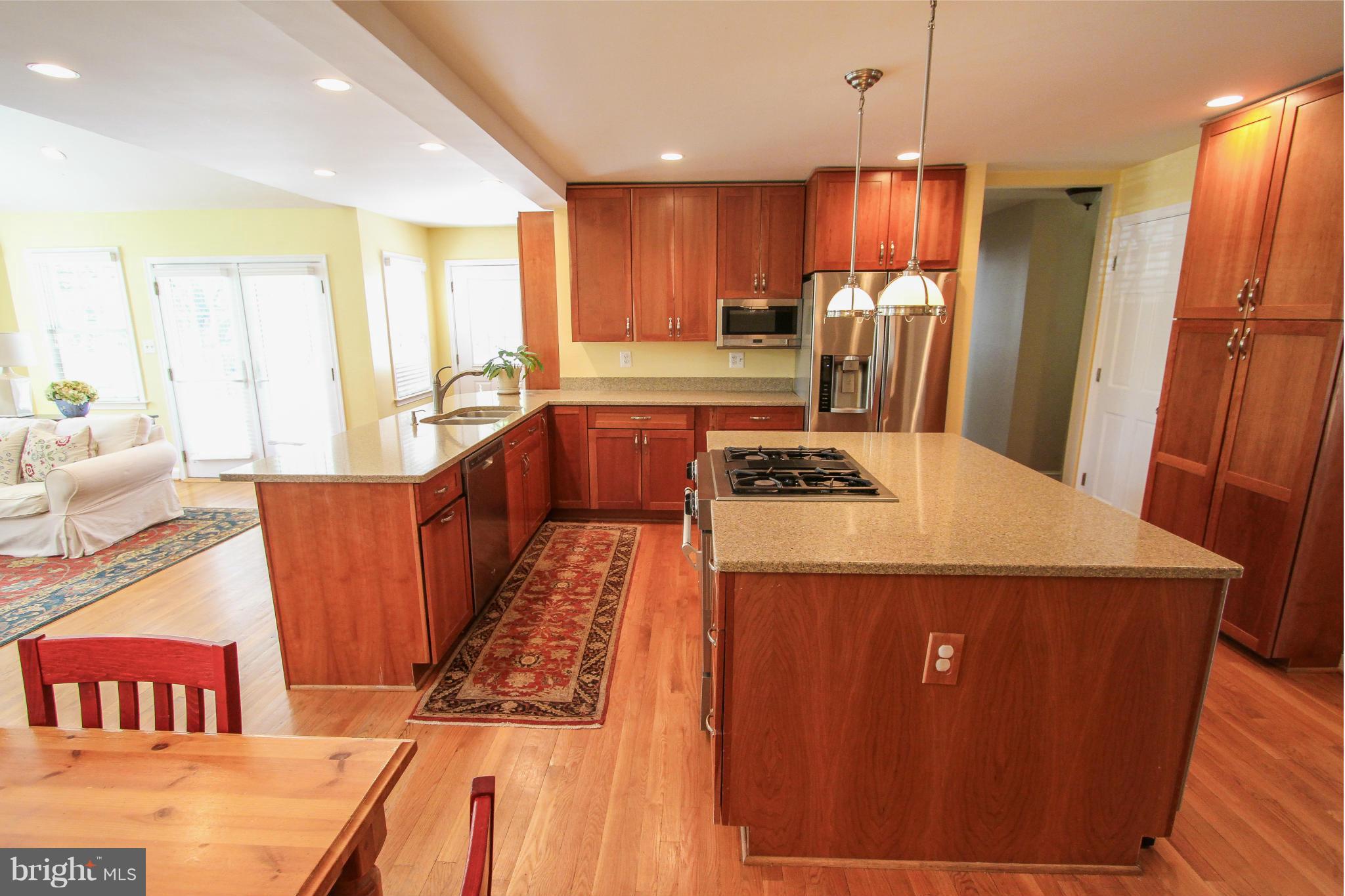 7616 Range Road Alexandria, VA 22306 - Photo 8 of 30 Kitchen