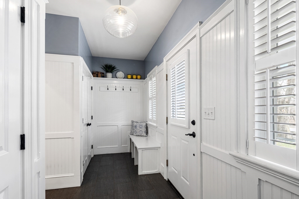 291 First Parish Road Scituate, MA 02066 - Photo 16 of 36