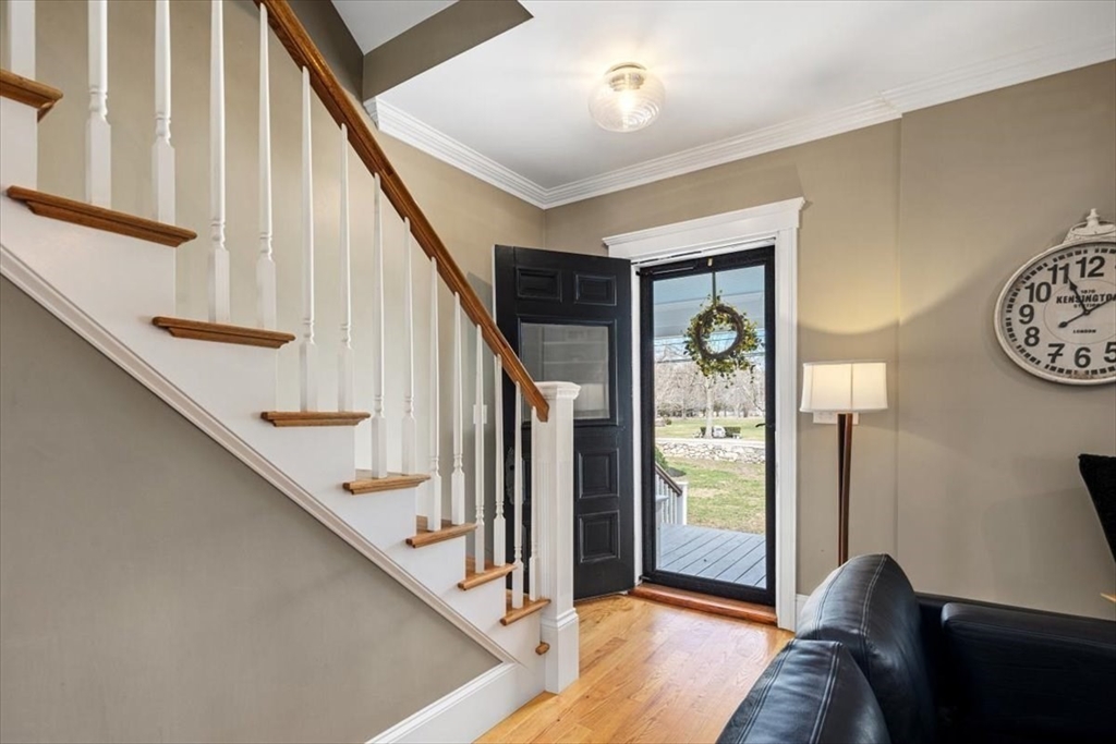 291 First Parish Road Scituate, MA 02066 - Photo 5 of 36