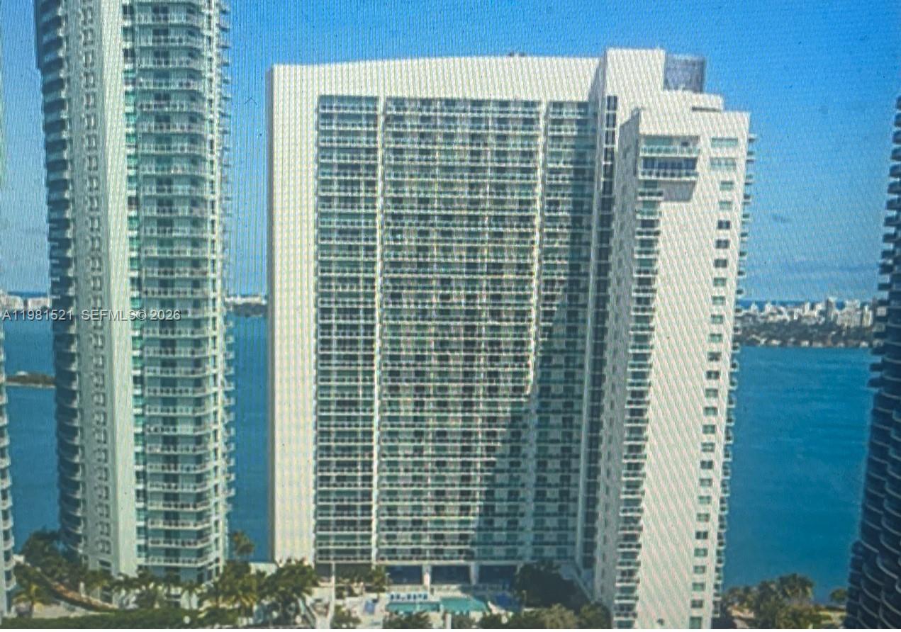 1800 North Bayshore Drive, Unit 1812 Miami, FL 33132 - Photo 1 of 18