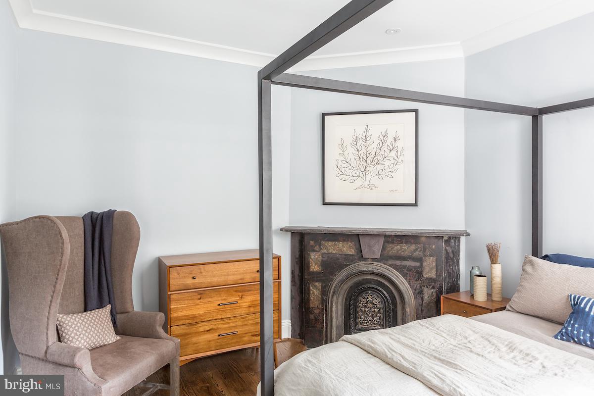 1324 Wallach Place Northwest Washington, DC 20009 - Photo 9 of 13