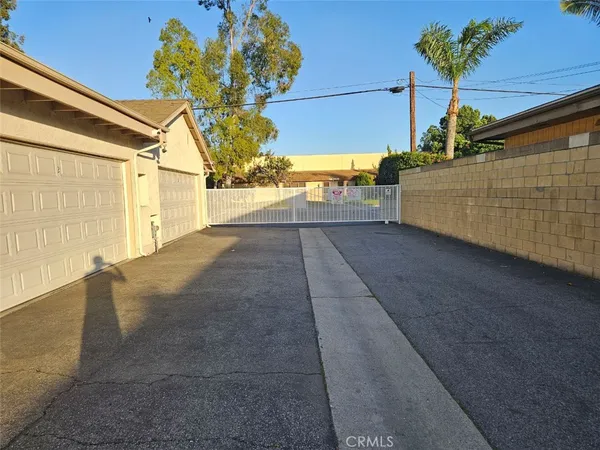 $3,200 | 16625 Gridley Road, Unit 3, Cerritos, CA 90703