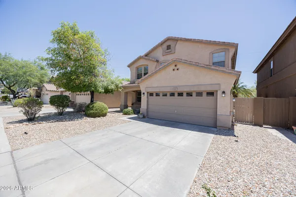 $3,295 | 1861 East Patrick Lane, Phoenix, AZ 85024
