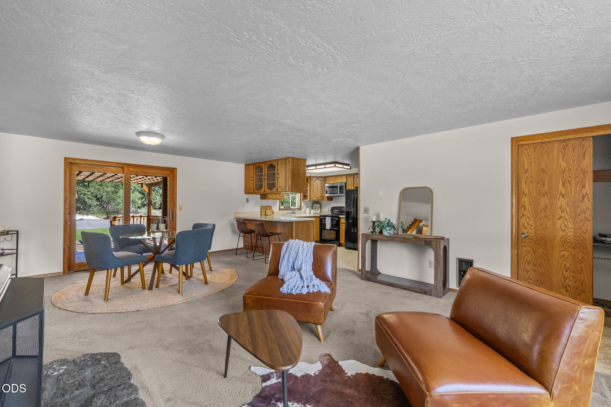 19572 Apache Road Bend, OR 97702 - Photo 11 of 71
