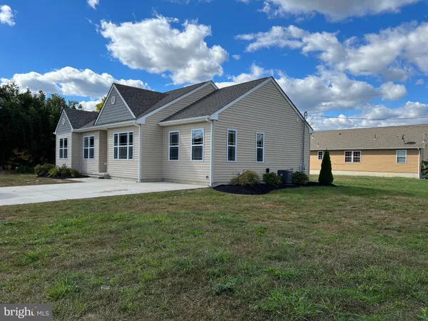$2,900 | 519 Surrey Avenue, Berlin, NJ 08009