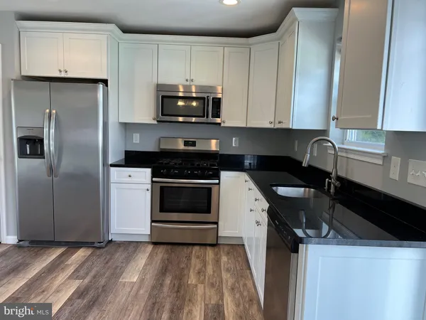 $2,900 | 519 Surrey Avenue, Berlin, NJ 08009
