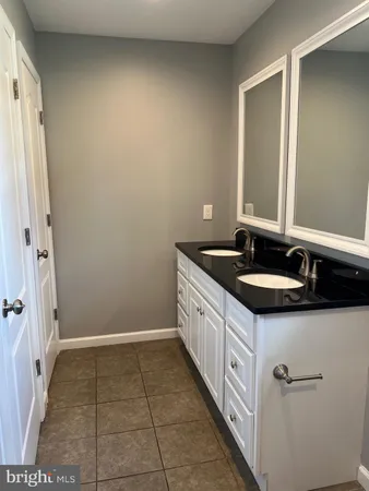 $2,900 | 519 Surrey Avenue, Berlin, NJ 08009