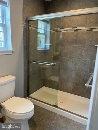 $2,900 | 519 Surrey Avenue, Berlin, NJ 08009