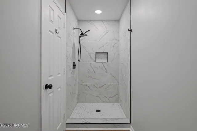 $349,900 | 120 Barden Drive, Havelock, NC 28532