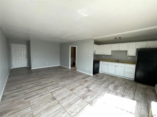 $795 | 1590 Clinton Street, Unit 206, Aurora, CO 80010