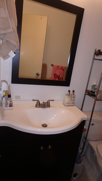 5 Post Oak Lane, Unit 14 Natick, MA 01760 - Photo 8 of 17