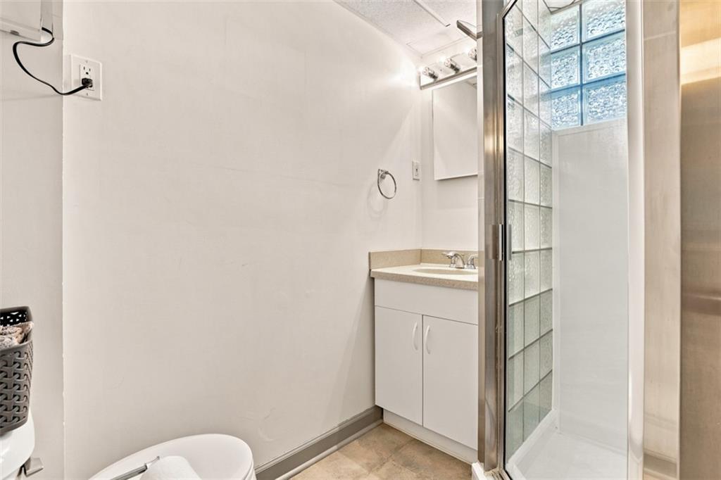 714 Wible Run Road Pittsburgh, PA 15209 - Photo 24 of 46 Second Full Bath