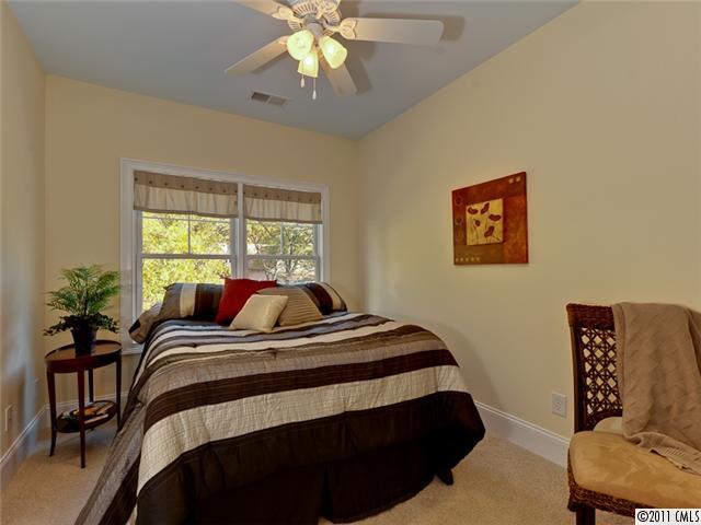 333 Spring Street, Unit 333 Davidson, NC 28036 - Photo 11 of 14 Gallery Image 11