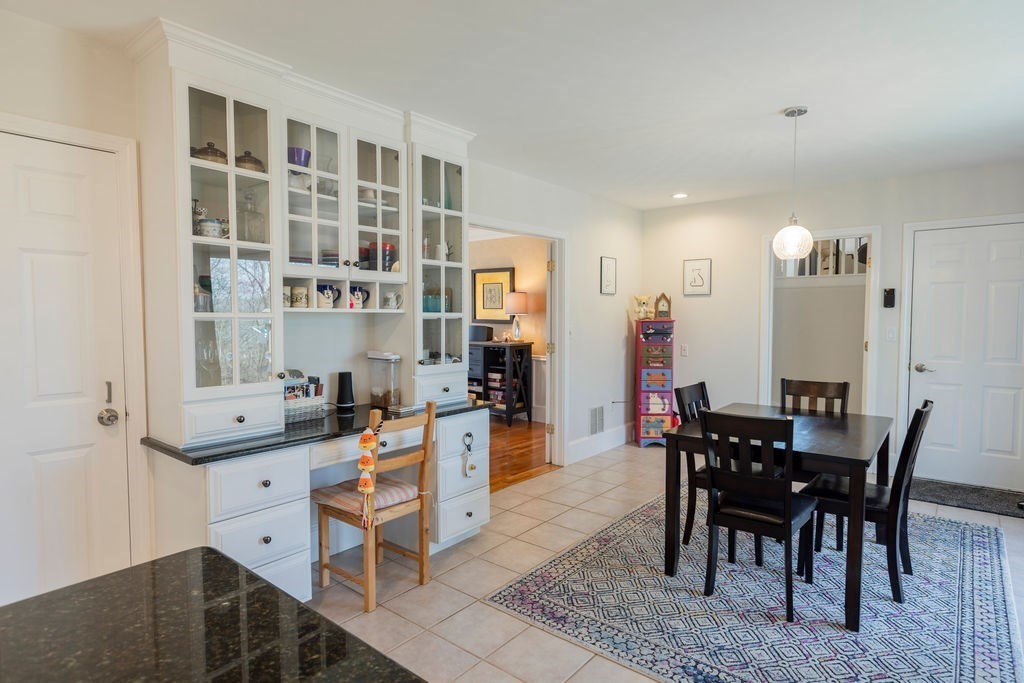 126 Lafayette Street Marblehead, MA 01945 - Photo 13 of 30