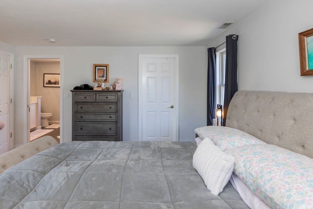 126 Lafayette Street Marblehead, MA 01945 - Photo 15 of 30