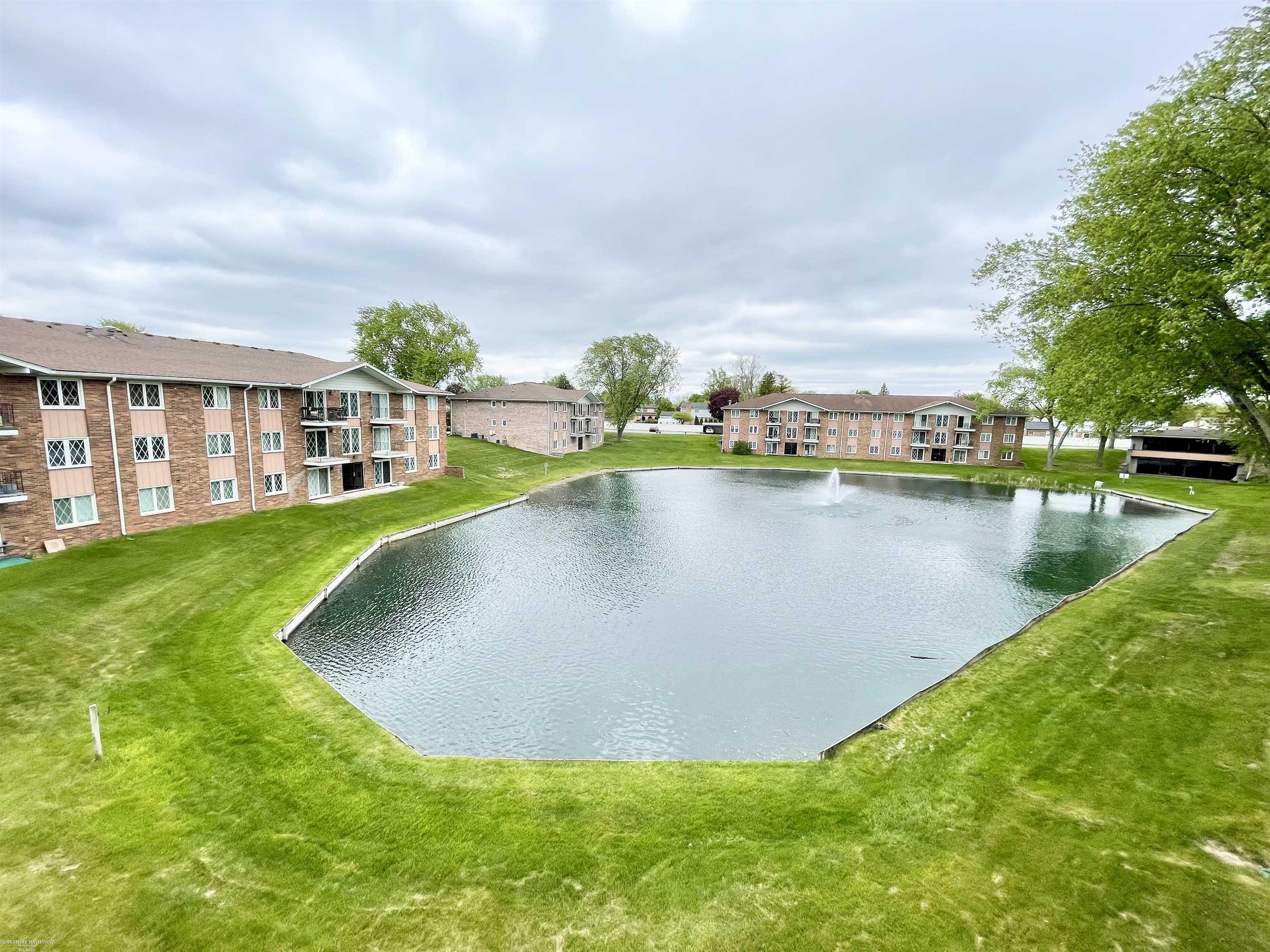 54749 Shelby Road, Unit 65 / 4 Utica, MI 48316 - Photo 22 of 28
