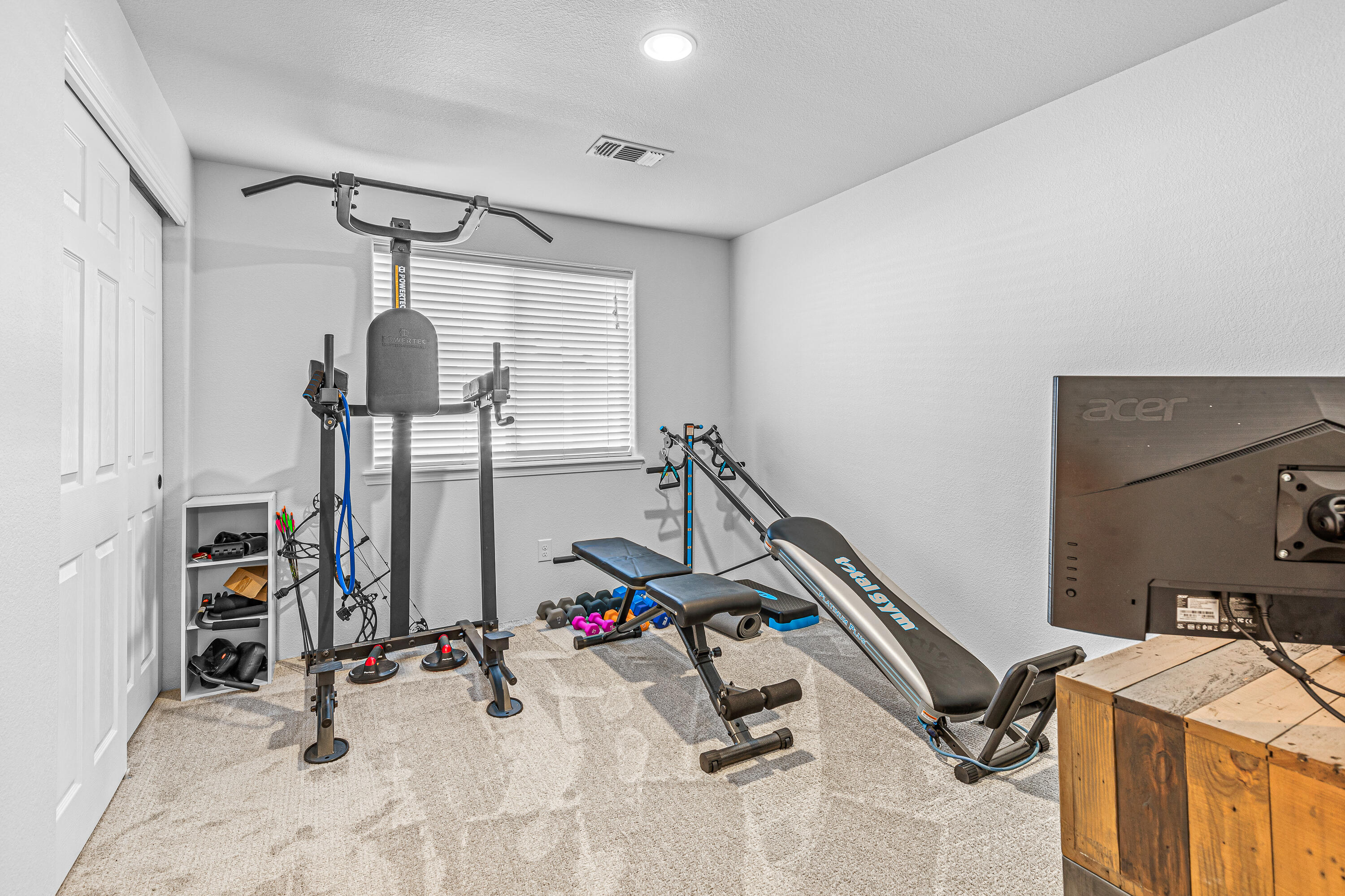 1330 Hawthorne Way Central Point, OR 97502 - Photo 20 of 29 21